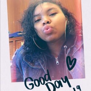 Meet your Posher, Natalia